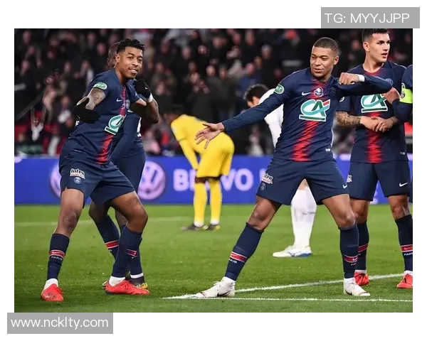 西甲激战：尤文图斯大胜巴黎圣日耳曼乌龙球成比赛转折点解析