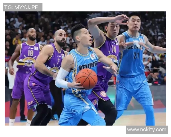 赛后分析:北京篮球队与上海篮球队的表现与状态对比探讨 赛后分析:北京篮球队与上海篮球队的表现与状态对比探讨