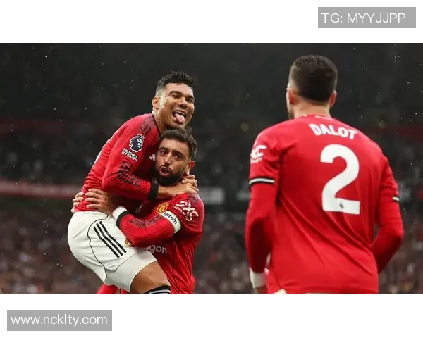 曼联友谊赛大胜巴黎圣日耳曼争议判罚引发全场热议