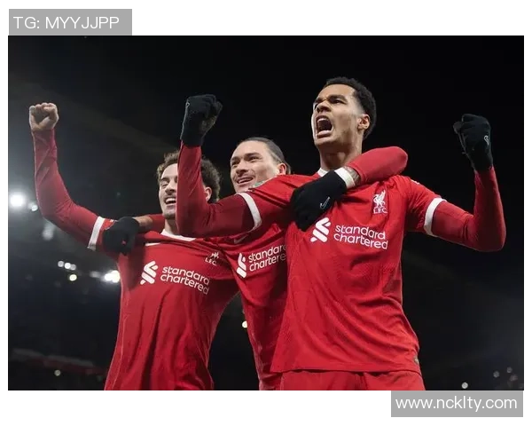 足总杯激战：马竞逆转利物浦红牌争议引发全场热议