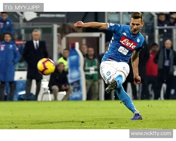 德甲焦点战那不勒斯与热刺互交白卷帽子戏法引发争议判罚引热议