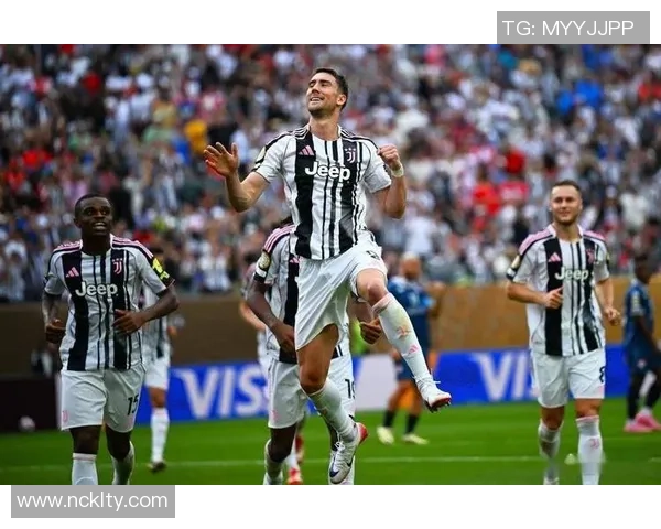 足总杯精彩对决尤文图斯与马竞激战成平局补时进球引发全场狂欢