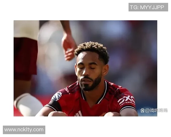 曼联狂胜皇马6-2帽子戏法引发争议判罚全场沸腾